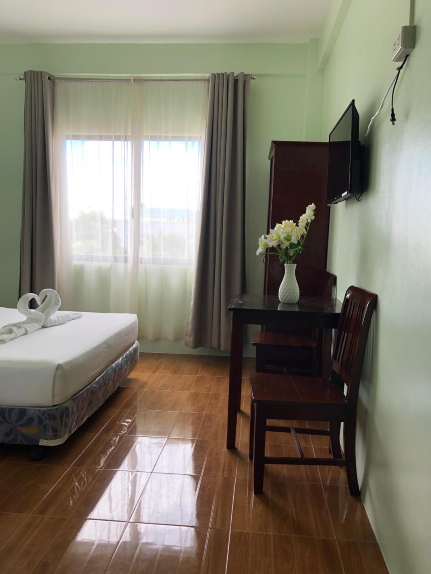 Adams View hotel Moalboal Zewnętrze zdjęcie